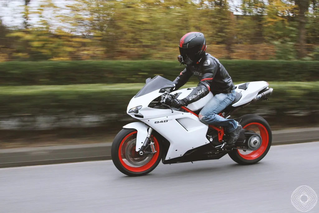 Mũ bảo hiểm fullface thể thao – lựa chọn của biker chuyên nghiệp