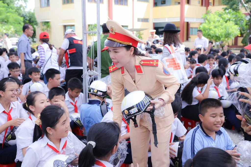 Mũ bảo hiểm ảnh hưởng thế nào đến an toàn?