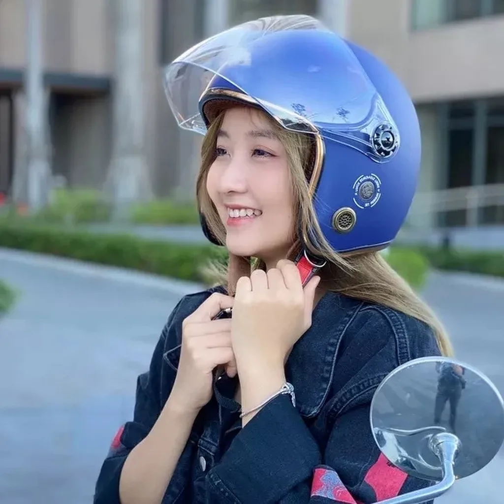Kính mũ bảo hiểm có tác dụng gì?