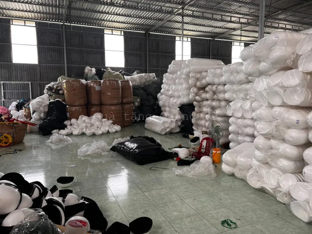 Xốp EPS trong mũ bảo hiểm có tác dụng gì?