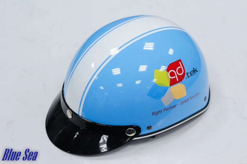 Logo nhiều màu sắc có thể in lên nón bảo hiểm không