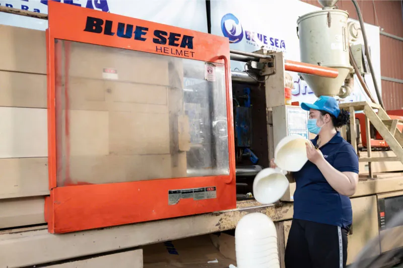 Máy móc ép phôi nón bảo hiểm công suất lớn