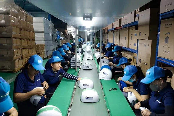 Xưởng sản xuất mũ bảo hiểm giá rẻ tại TP.HCM